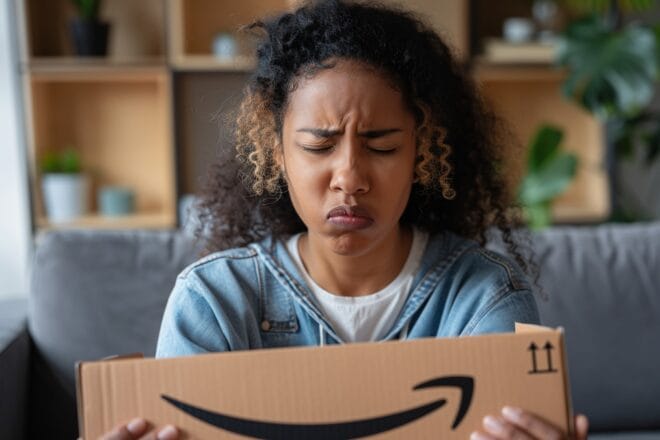 Illustration. Amazon et déception...