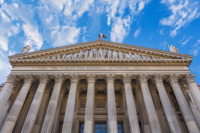 Illustration. Le palais Bourbon, Assemblée nationale à Paris.