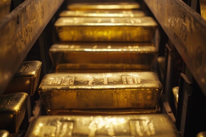 Illustration. Des lingots d'or.