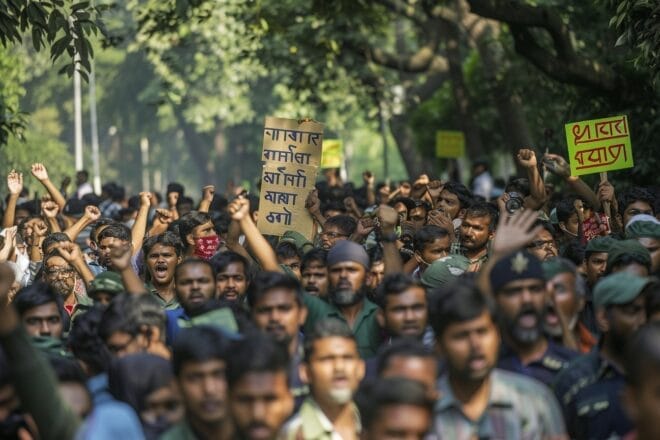 Illustration. Tensions à Dacca, Bangladesh.