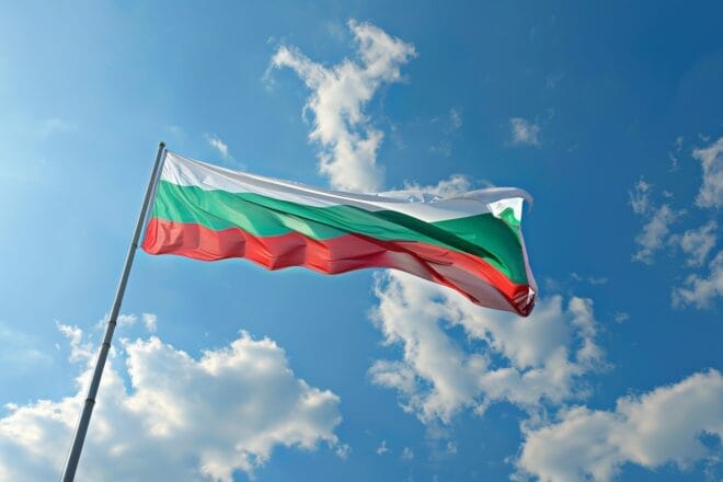 Illustration. Le drapeau bulgare.