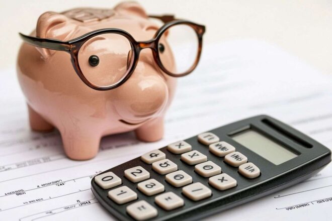 Calculatrice et plan de budget éducatif