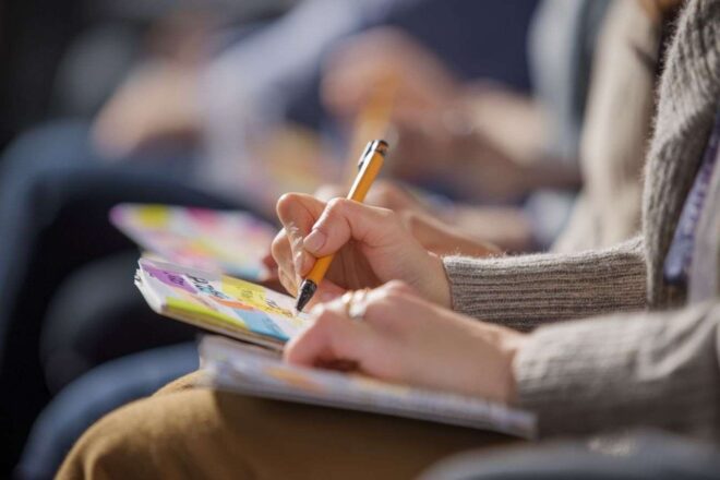 Ateliers de parentalité en gros plan