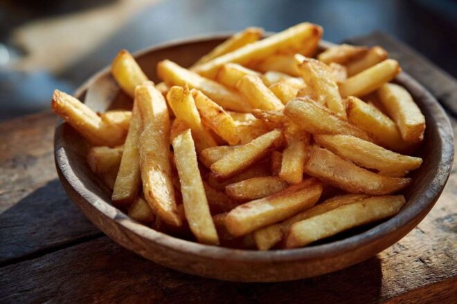 Frites maison dorées et croustillantes