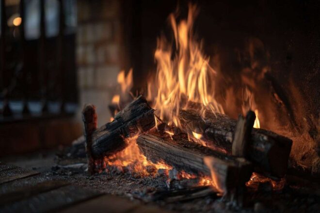 Flammes danseuses cheminée