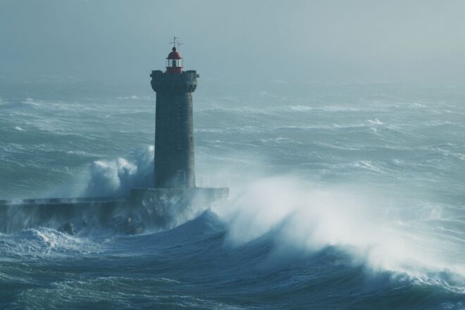 Phare de bretagne sous la tempête