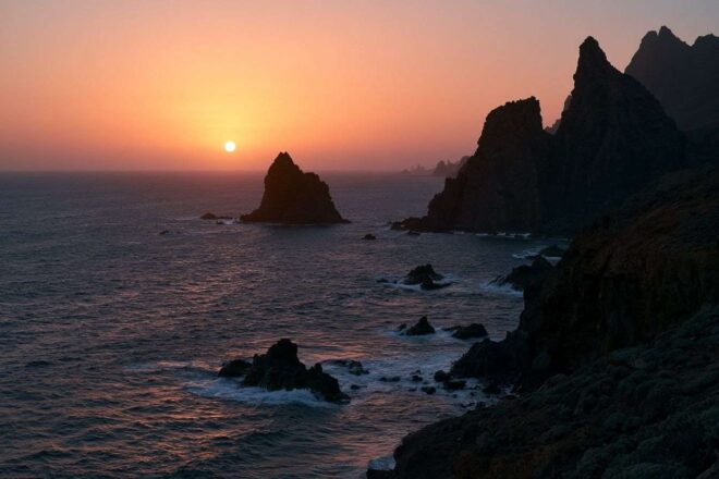Coucher de soleil sur l océan aux Îles canaries