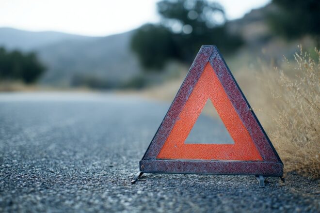 Panneau de signalisation routière